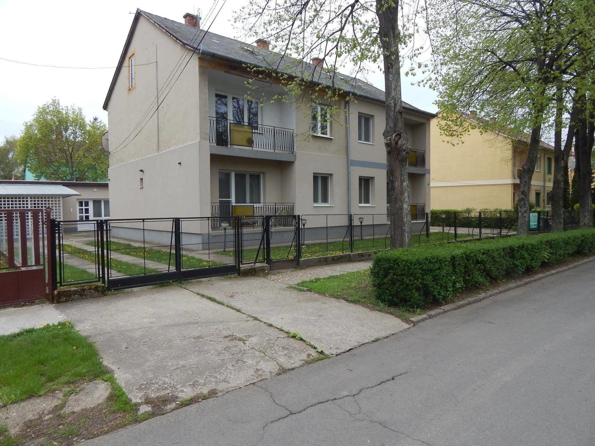 Hotel Hajdu Vendeghaz Hajdúszoboszló Exterior foto
